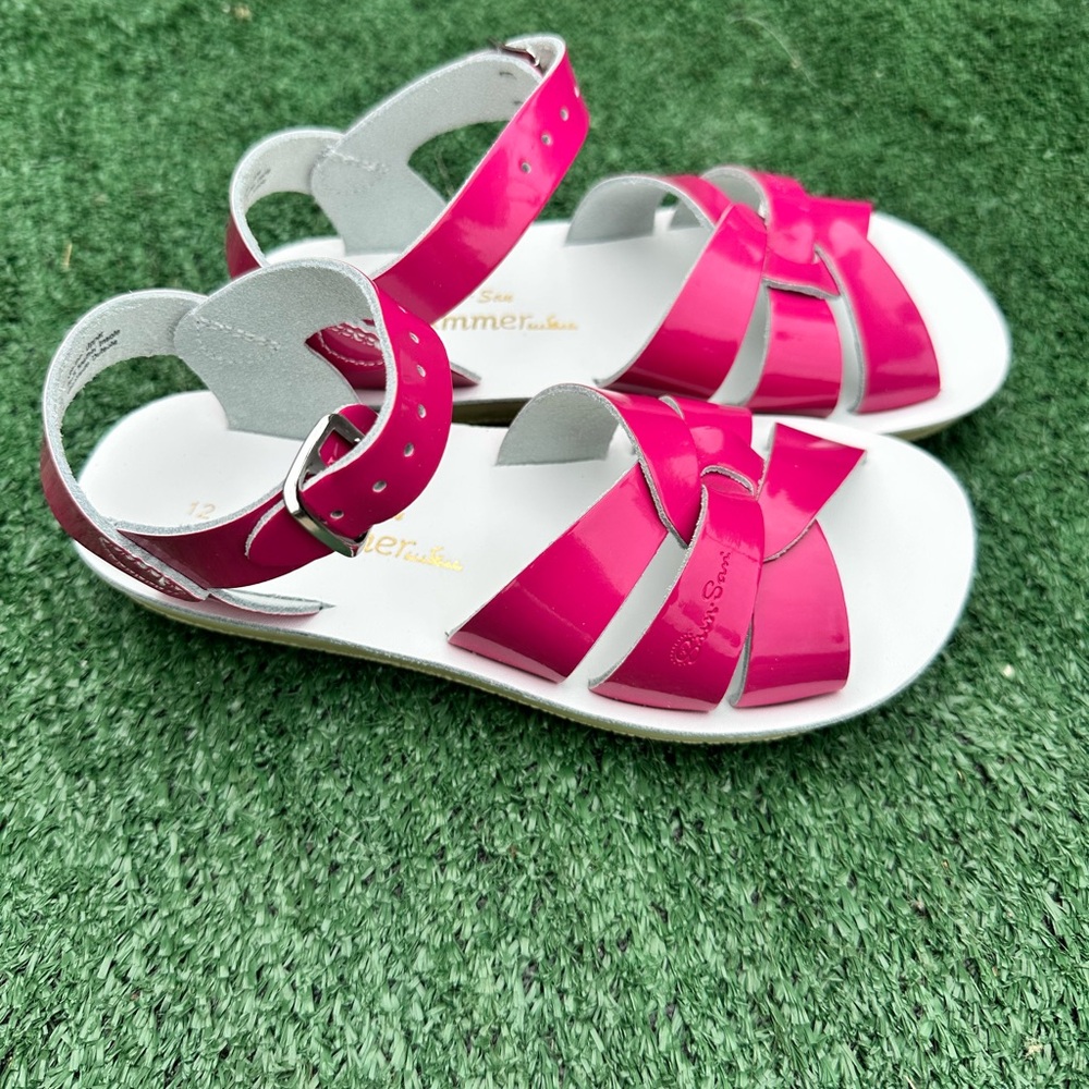 Stylish Pink Kids Sandals - Picture 2 of 6